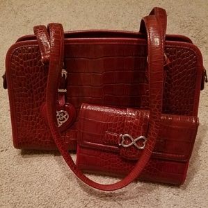 Red crock shoulder bag